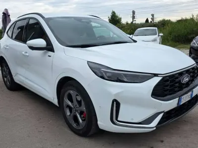 Usata Ford Kuga ST-Line X 179 CV (131 kW) 2024 Bianco SUV