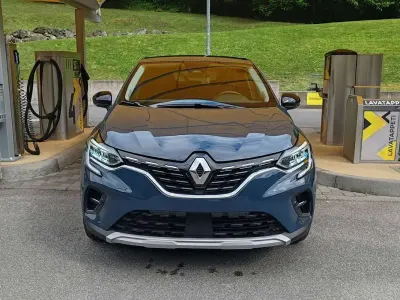 Usata Renault Captur Techno 94 CV (69 kW) 2023 Blu/azzurro SUV