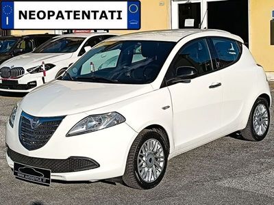 usata Lancia Ypsilon 1.2 69Cv GOLD 4/5p. *NEOPATENTATI*