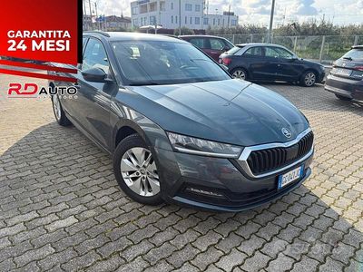 Usata Skoda Octavia Executive 116 CV (85 kW) 2021 Grigio Station wagon