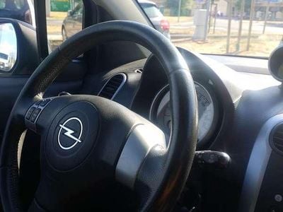 Opel Agila
