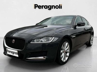 Usata Jaguar XF Prestige 180 CV (132 kW) 2017 Antracite Berlina