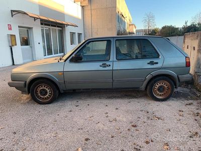 Begagnad VW Golf II 70 HK (51 kW) 1988 Grön Halvkombi