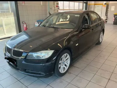 Käytetty BMW 320 150 HP (110 kW) 2006 Harmaa Sedan