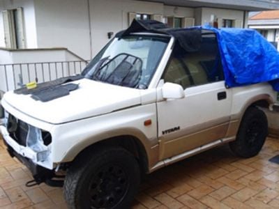 Usata Suzuki Vitara 75 CV (55 kW) 1989 Bianco SUV