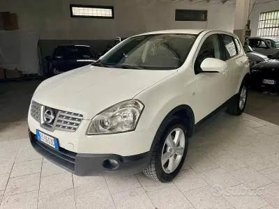 Usata Nissan Qashqai Tekna 150 CV (110 kW) 2010 Bianco SUV