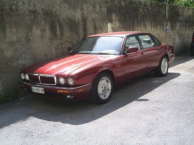 Usata Jaguar XJ6 199 CV (146 kW) 1996 Rosso Berlina