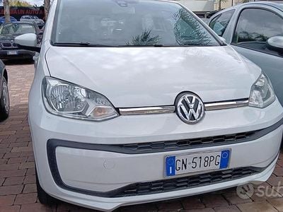 Usata VW up! Move 59 CV (43 kW) 2018 Bianco Utilitaria