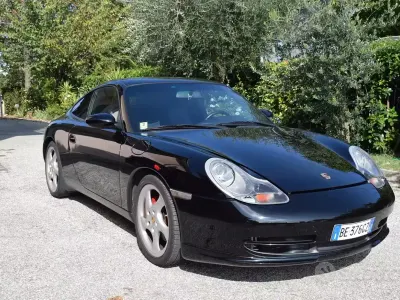 Usata Porsche 996 300 CV (220 kW) 1998 Nero Coupé