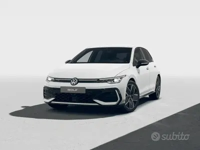 Nuova VW Golf VIII R-line Plus 150 CV (110 kW) 2026 Grigio Berlina