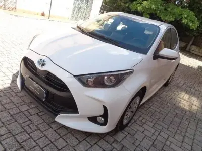 Usata Toyota Yaris Hybrid