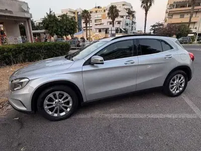 Usata Mercedes GLA180 Business 109 CV (80 kW) 2016 SUV