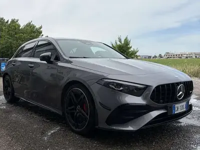 Begagnad Mercedes A35 AMG AMG Line Premium Plus 306 HK (225 kW) 2023 Grå Sedan
