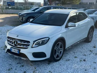 Usata Mercedes GLA200 Premium 136 CV (100 kW) 2017 Bianco SUV