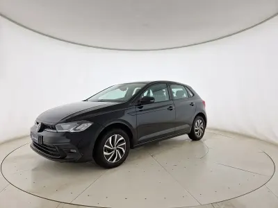 Usata VW Polo Life 95 CV (69 kW) 2025 Deep black perlato Utilitaria
