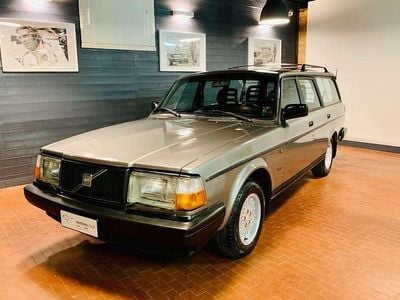 Usata Volvo Polar 109 CV (80 kW) 1992 Grigio Station wagon