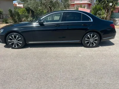 Occasion Mercedes E220 Exclusive 194 ch (142 kW) 2020 Noir Berline