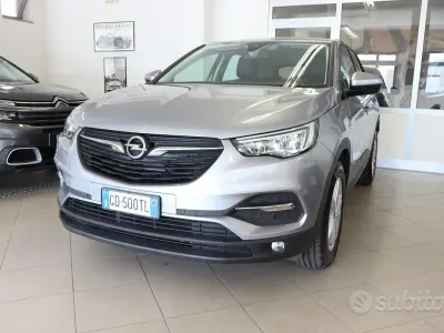 Usata Opel Grandland X Business Edition 131 CV (96 kW) 2020 Grigio SUV