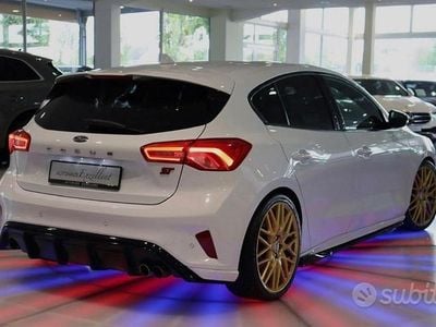Begagnad Ford Focus ST-Line 150 HK (110 kW) 2018 Vit Sedan