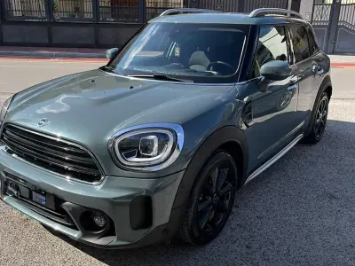 Usata Mini Countryman 116 CV (85 kW) 2021 Verde SUV
