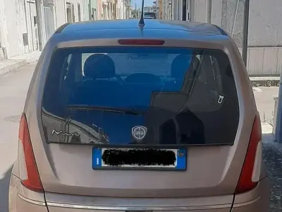 Usata Lancia Musa 69 CV (50 kW) 2008 Monovolume
