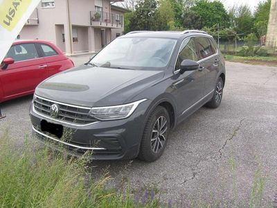 Usata VW Tiguan Life 150 CV (110 kW) 2023 Grigio topo SUV