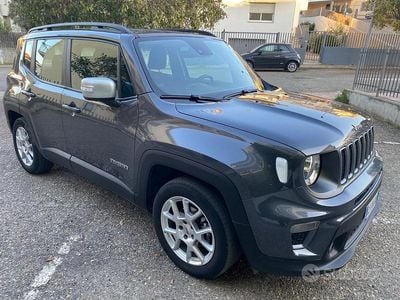 Begagnad Jeep Renegade 130 HK (95 kW) 2022 SUV