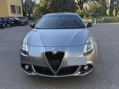 Usata Alfa Romeo Giulietta Distinctive 120 CV (88 kW) 2015 Grigio Utilitaria
