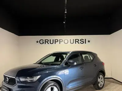 Usata Volvo XC40 Momentum 150 CV (110 kW) 2020 Denim blue SUV