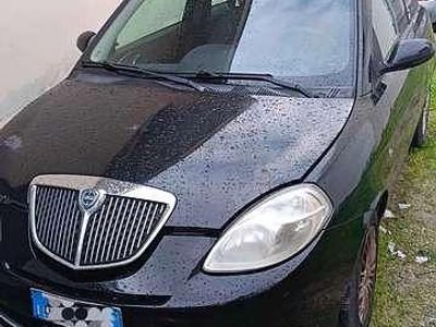 Usata Lancia Ypsilon 60 CV (44 kW) 2007 Nero Utilitaria
