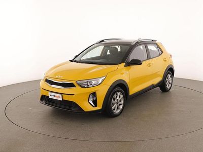 Begagnad Kia Stonic Urban 84 HK (61 kW) 2022 Gul SUV