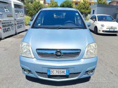 Usata Opel Meriva Cosmo 90 CV (66 kW) 2008 Grigio Monovolume