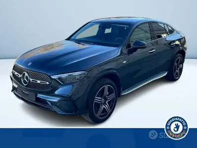 Nuova Mercedes GLC300e 2026 Grigio Coupé