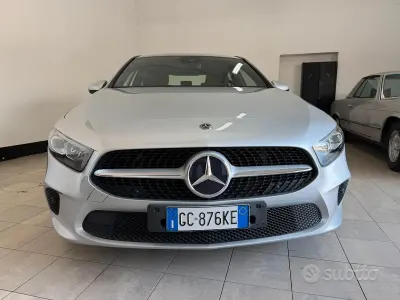 Usata Mercedes A180 116 CV (85 kW) 2020 Grigio Berlina