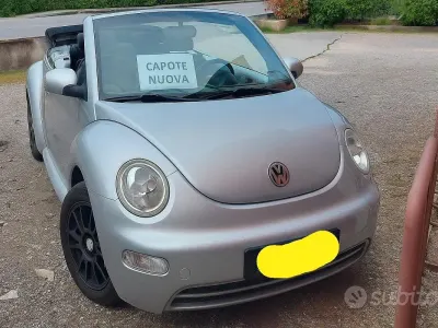 Usata VW New Beetle 102 CV (75 kW) 2004 Grigio Utilitaria