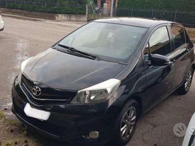 usata Toyota Yaris 5 porte GPL ideale per neopatentati