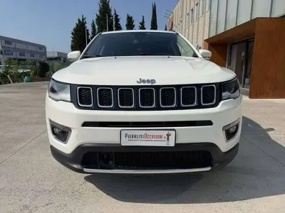 Usata Jeep Compass Limited 140 CV (102 kW) 2019 Bianco SUV