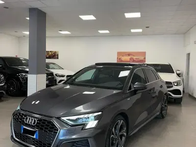 Usata Audi A3 S-Line 150 CV (110 kW) 2023 Grigio Berlina