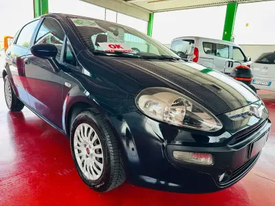 Usata Fiat Punto Evo Dynamic 75 CV (55 kW) 2012 Nero Utilitaria