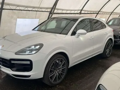 Usata Porsche Cayenne Turbo Coupe 549 CV (403 kW) 2019 Bianco Coupé