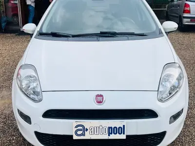 Usado Fiat Punto Street 77 CV (56 kW) 2017 Blanco Utilitario