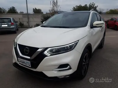 Usata Nissan Qashqai N-Connecta 110 CV (80 kW) 2018 Bianco SUV