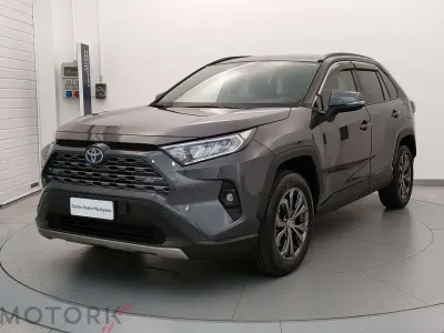 Usata Toyota RAV4 Hybrid Active 218 CV (160 kW) 2025 Grigio SUV