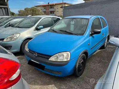 Usata Opel Corsa 58 CV (42 kW) 2001 Bluazzurro Utilitaria