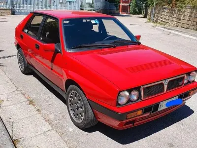 Usata Lancia Delta 196 CV (144 kW) 1989 Rosso Utilitaria