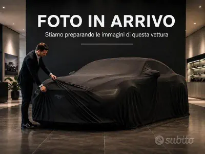 Usata Ford Kuga 225 CV (165 kW) 2023 Bluazzurro SUV