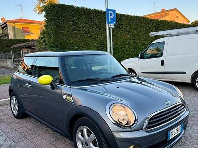 Usata Mini ONE 75 CV (55 kW) 2009 Grigio Utilitaria
