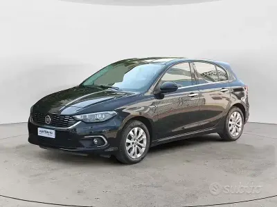 Usata Fiat Tipo Business 120 CV (88 kW) 2019 Nero Berlina