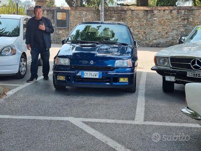 Usata Renault Clio 137 CV (100 kW) 1992 Utilitaria