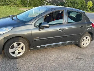 Usata Peugeot 207 73 CV (53 kW) 2010 Bluazzurro Berlina